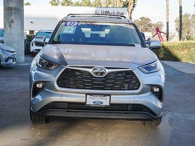 Used 2022 Toyota Highlander - photo 1