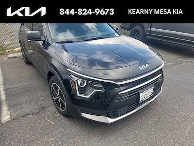 Used 2023 Kia Niro - photo 1