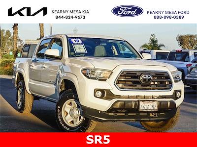 Used 2018 Toyota Tacoma - photo 1