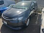 Used 2019 Chrysler Pacifica LX Minivan thumbnail 3