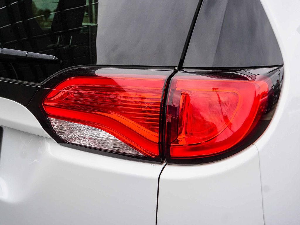 Used 2018 Chrysler Pacifica - photo 10