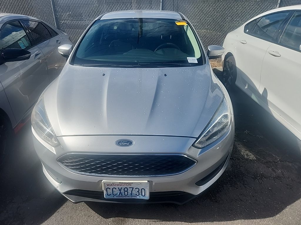 Used 2016 Ford Focus - photo 2