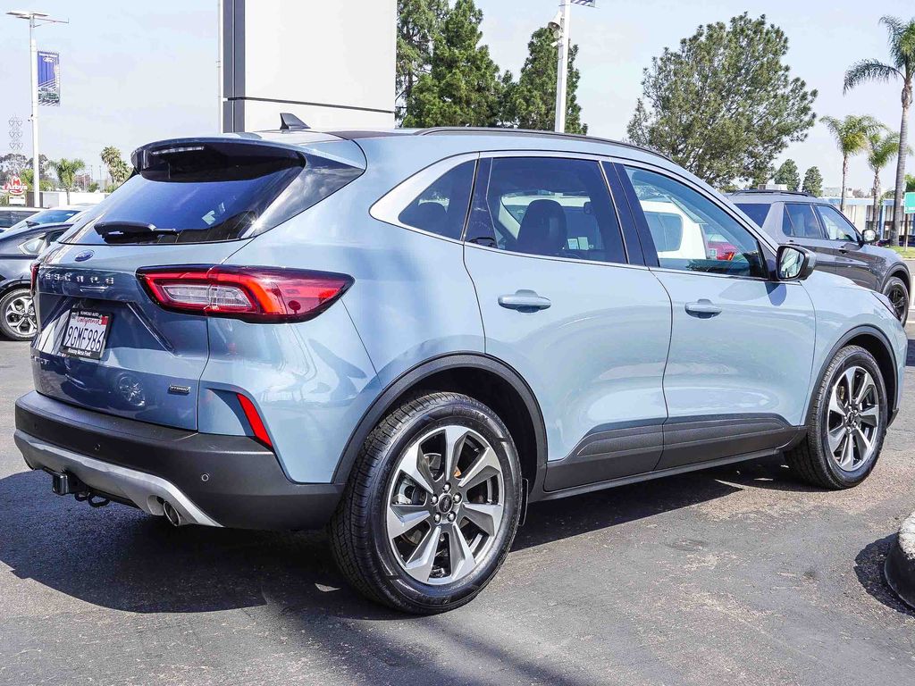 Used 2023 Ford Escape - photo 9