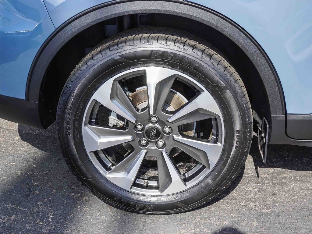Used 2023 Ford Escape - photo 11