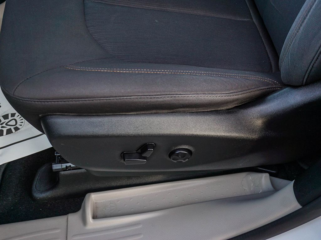 Used 2017 Chrysler Pacifica - photo 22