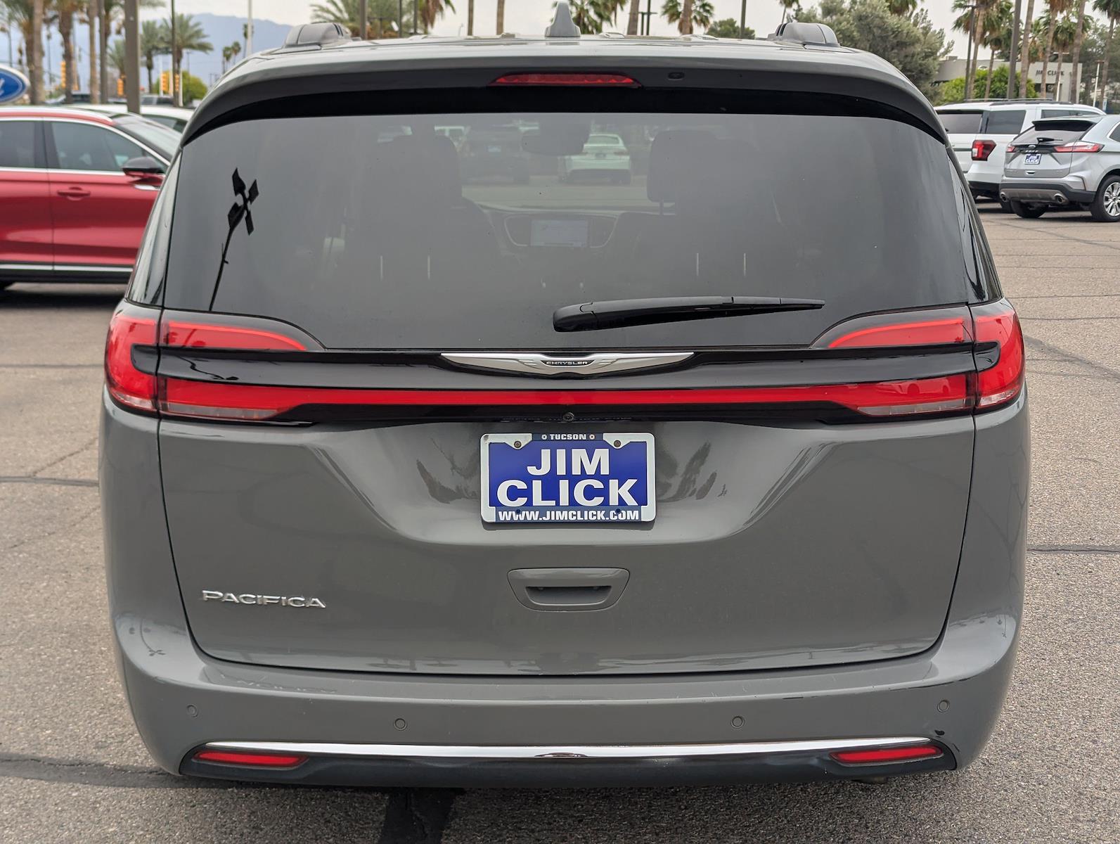 Used 2022 Chrysler Pacifica - photo 5