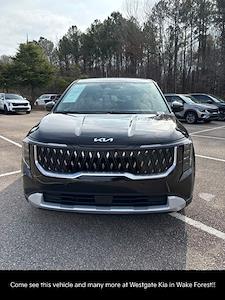 Used 2025 Kia Carnival LXS Minivan for sale #42573P - photo 2