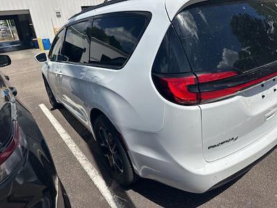 2021 Chrysler Pacifica AWD Minivan for sale #63443P - photo 2