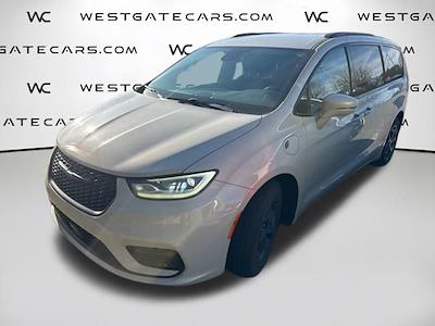 Used 2021 Chrysler Pacifica Touring Minivan for sale #KA15353A - photo 1