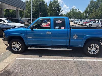 2000 Chevrolet Silverado 1500 Extended Cab 4x4 Pickup for sale #ND14459B - photo 2