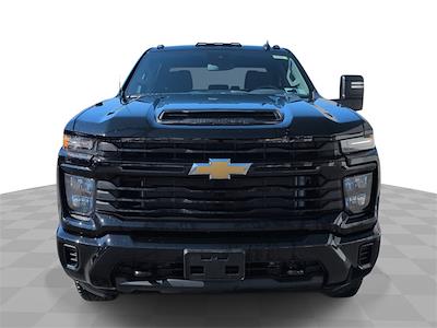 Used 2025 Chevrolet Silverado 2500 - photo 1