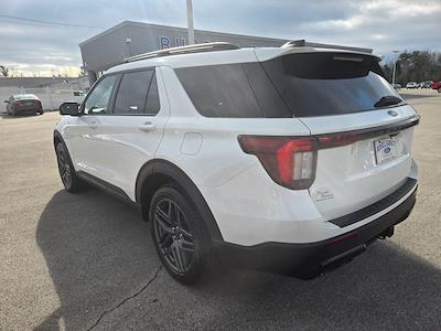 Used 2025 Ford Explorer - photo 1