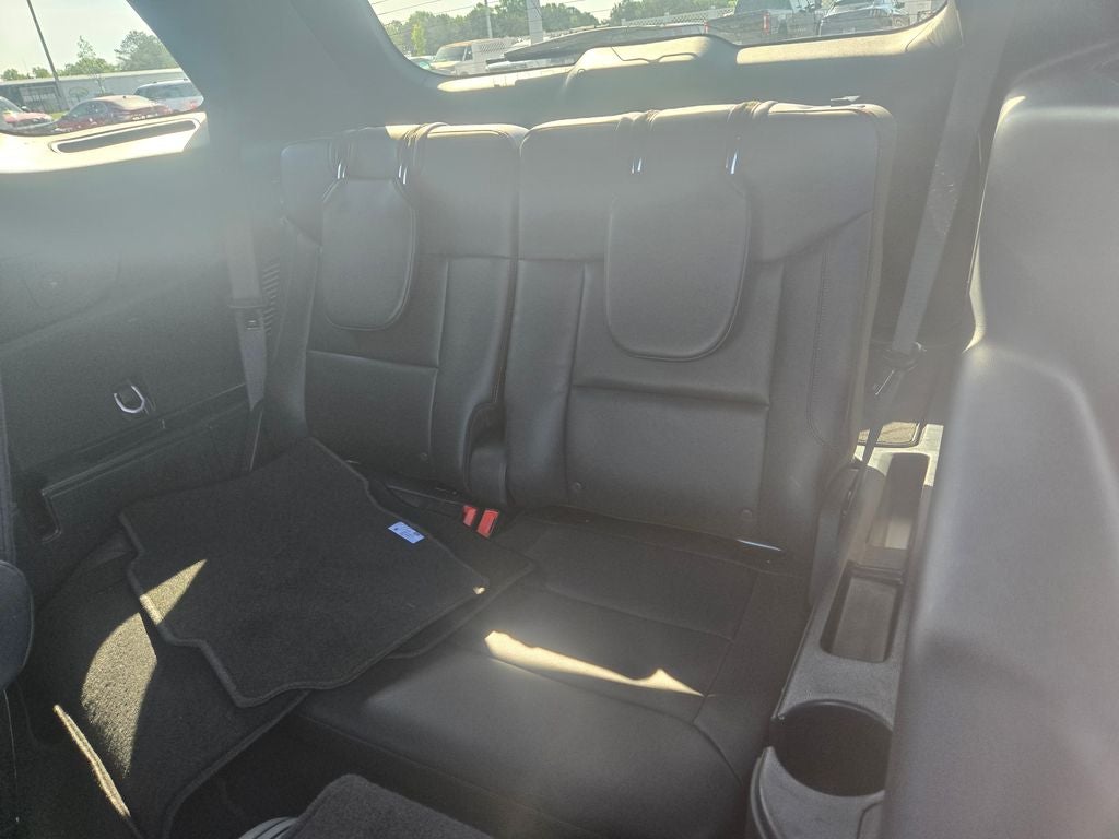 Used 2025 Ford Explorer - photo 11