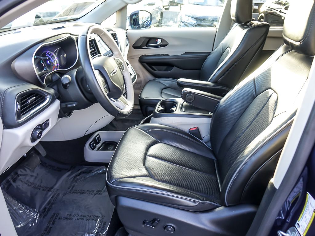 Used 2020 Chrysler Pacifica - photo 10