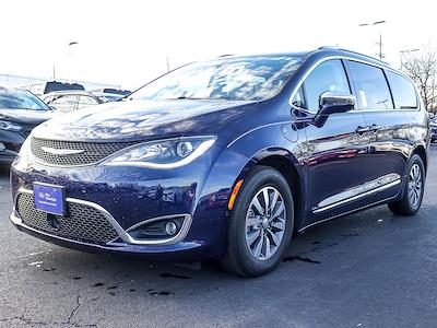 Used 2020 Chrysler Pacifica - photo 1