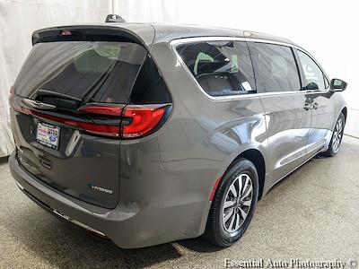 2022 Chrysler Pacifica FWD Minivan for sale #P8069 - photo 2