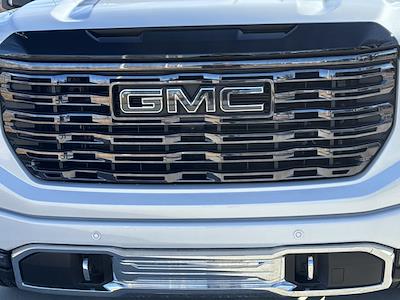 Used 2025 GMC Sierra 1500 - photo 1