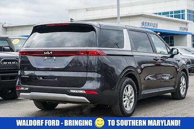 Used 2023 Kia Carnival - photo 1