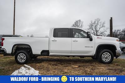 Used 2024 Chevrolet Silverado 2500 - photo 1