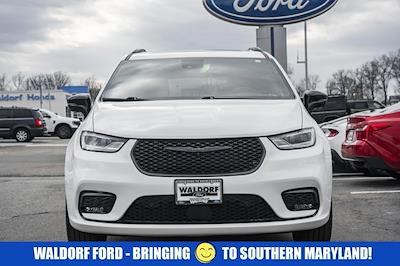 Used 2023 Chrysler Pacifica Limited Minivan for sale #WC17693B - photo 1