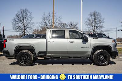 Used 2025 Chevrolet Silverado 2500 - photo 1