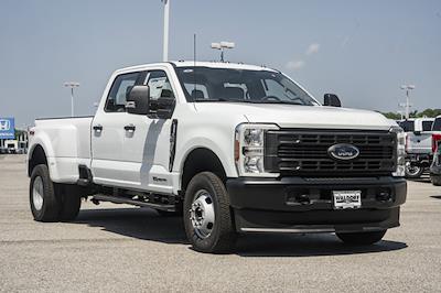 New 2025 Ford F-350 XL Crew Cab 4WD DRW Pickup for sale #WD96357 - photo 1