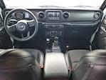 2023 Jeep Gladiator Crew Cab 4WD Pickup for sale #AD5671B - photo 14