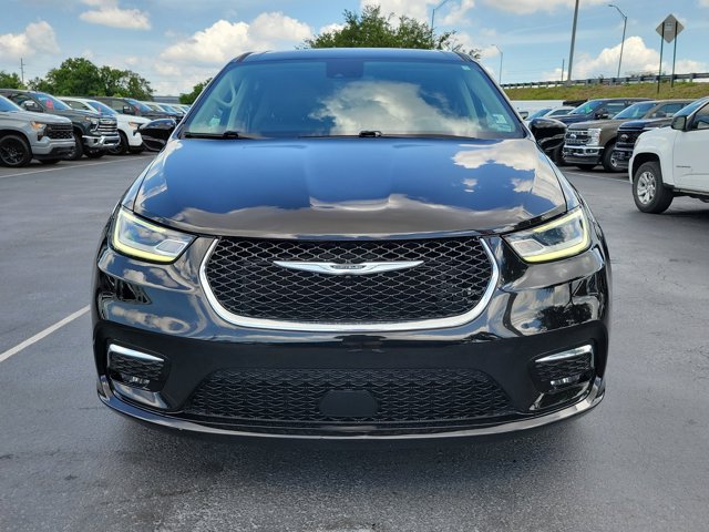 Used 2024 Chrysler Pacifica - photo 1