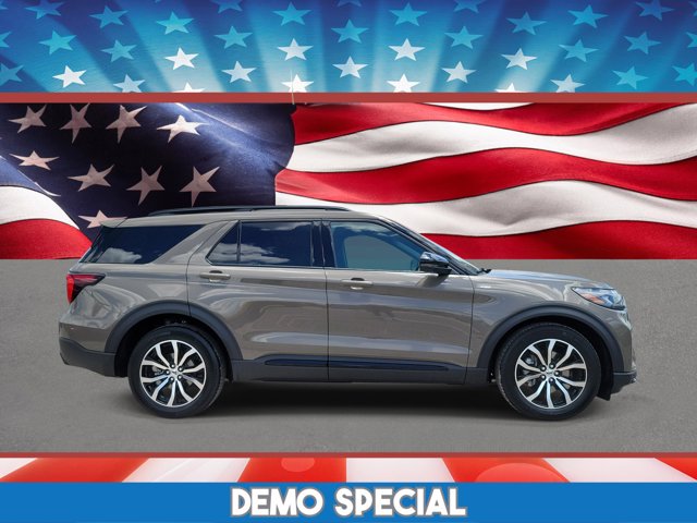 New 2026 Ford Explorer - photo 1