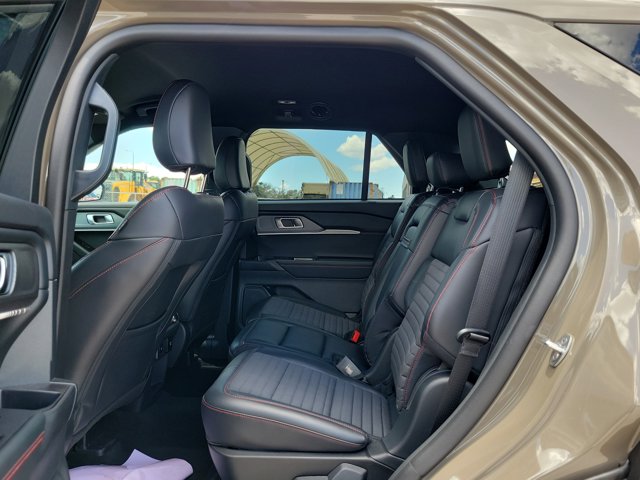 New 2026 Ford Explorer - photo 14