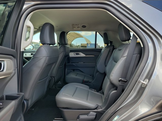 New 2026 Ford Explorer - photo 14