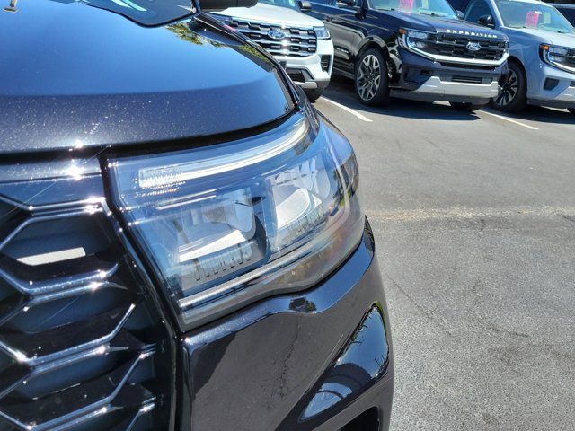 New 2026 Ford Explorer - photo 2