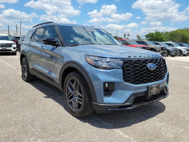 New 2026 Ford Explorer - photo 2
