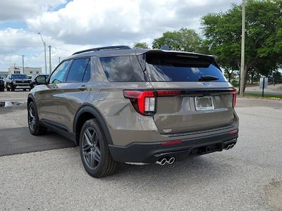 New 2026 Ford Explorer - photo 2