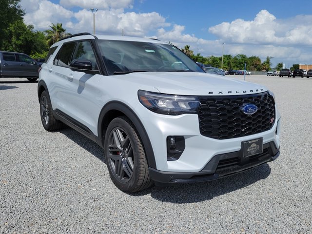 New 2026 Ford Explorer - photo 2