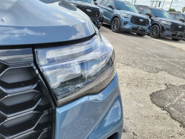 New 2026 Ford Explorer - photo 2