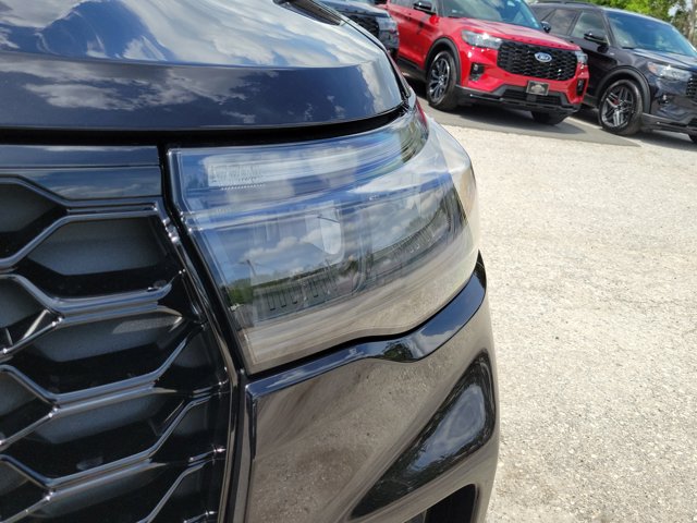 New 2026 Ford Explorer - photo 2