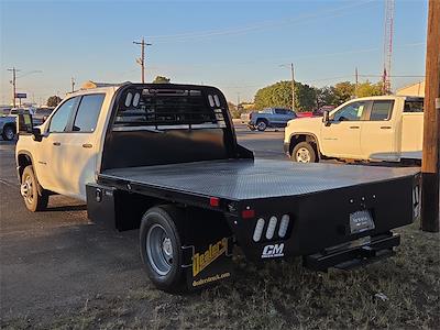 2025 Chevrolet Silverado 3500 Crew Cab DRW 4WD Flatbed Truck for sale #2569048 - photo 2