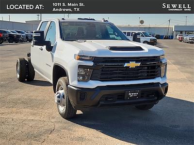 2025 Chevrolet Silverado 3500 Crew Cab 4x4, Cab Chassis for sale #AF55509 - photo 1