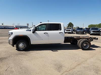 New 2025 GMC Sierra 3500 Crew Cab 60 CA Cab Chassis for sale #AF53780 - photo 2