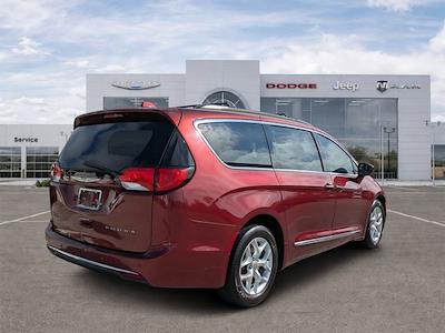 Used 2017 Chrysler Pacifica - photo 1