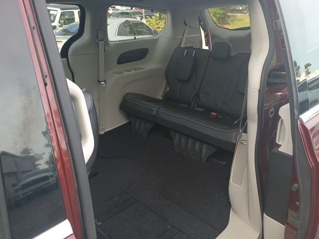 Used 2018 Chrysler Pacifica - photo 10