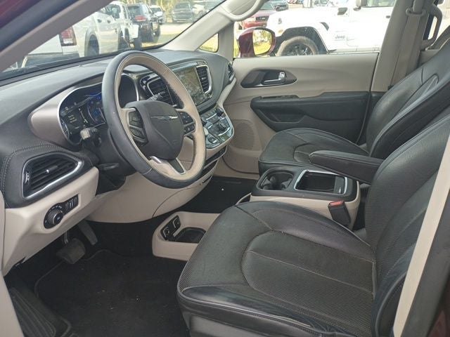 Used 2018 Chrysler Pacifica - photo 11