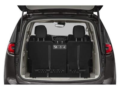 Used 2023 Chrysler Pacifica - photo 1