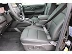 New 2025 Chevrolet Colorado Trail Boss Crew Cab 4WD Pickup for sale #400545 - photo 8
