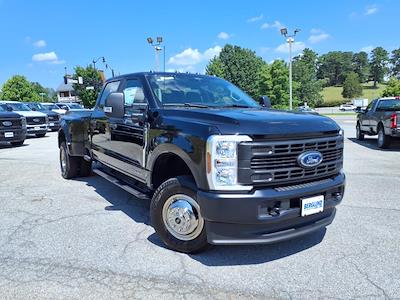 New 2025 Ford F-350 XL Crew Cab 4WD DRW Pickup for sale #SF35211 - photo 1