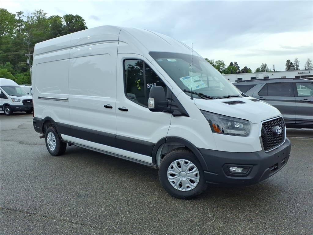 New 2026 Ford Transit 250 - photo 5