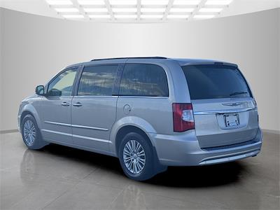 2016 Chrysler Town and Country FWD, Minivan for sale #M127873N - photo 2