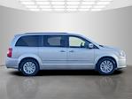 2016 Chrysler Town and Country FWD, Minivan for sale #M127873N - photo 5