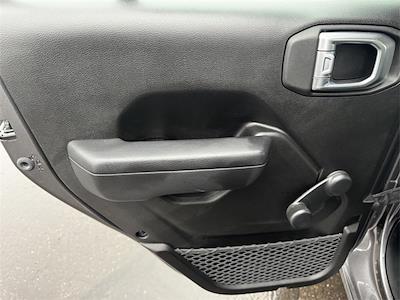 Used 2024 Jeep Gladiator - photo 1